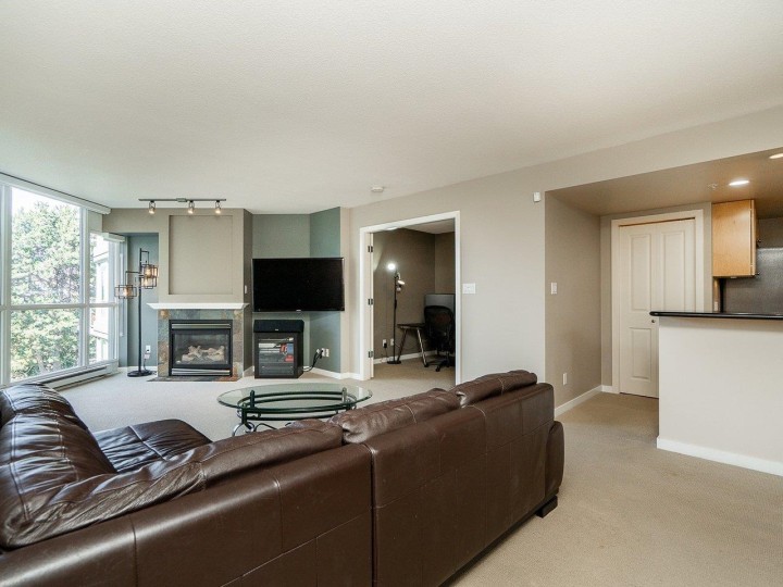 Photo 4 at 403 - 1425 W 6th Avenue, False Creek, Vancouver West