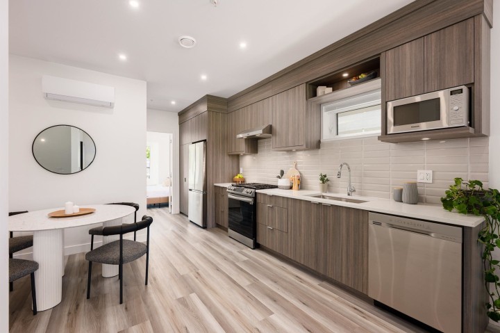 Photo 6 at 5102 Chambers Street, Collingwood VE, Vancouver East