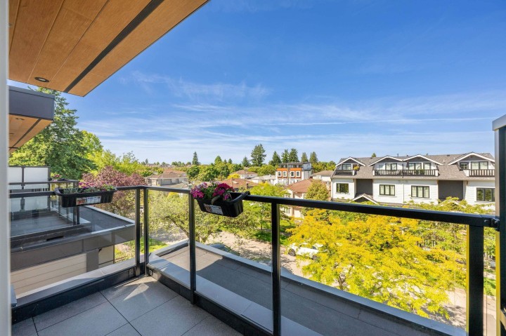 Photo 13 at 5102 Chambers Street, Collingwood VE, Vancouver East