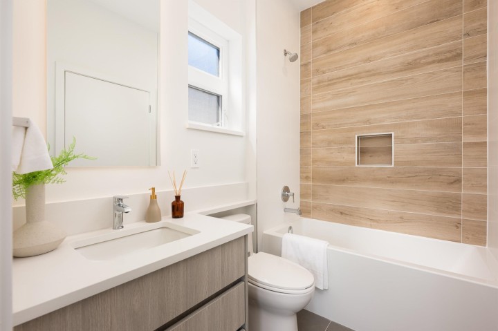 Photo 17 at 5102 Chambers Street, Collingwood VE, Vancouver East