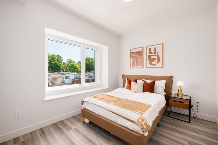 Photo 10 at 5102 Chambers Street, Collingwood VE, Vancouver East