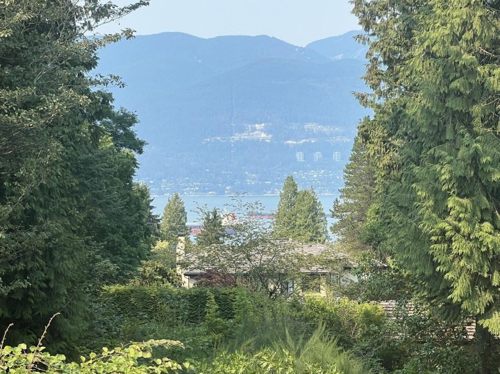 Photo 6 at 4715 W 4th Avenue, Point Grey, Vancouver West