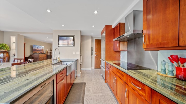 Photo 9 at 404 - 4900 Cartier Street, Shaughnessy, Vancouver West