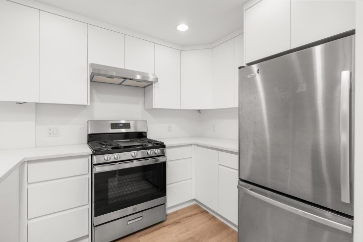 Photo 6 at 210 - 5770 Oak Street, Oakridge VW, Vancouver West