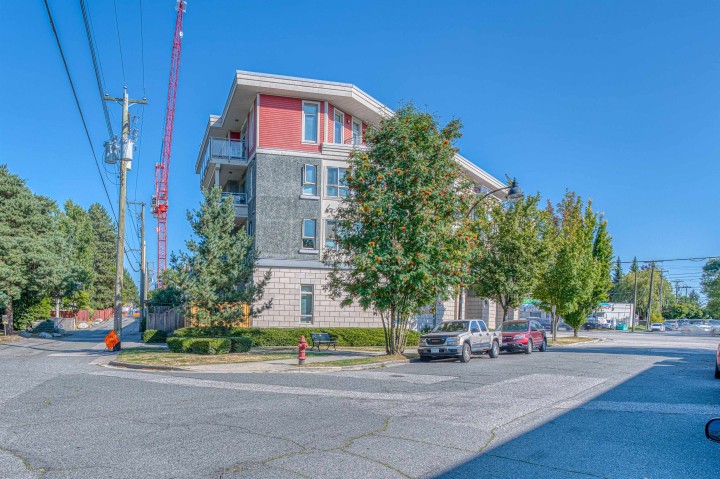 Photo 17 at 308 - 3688 Inverness Street, Knight, Vancouver East