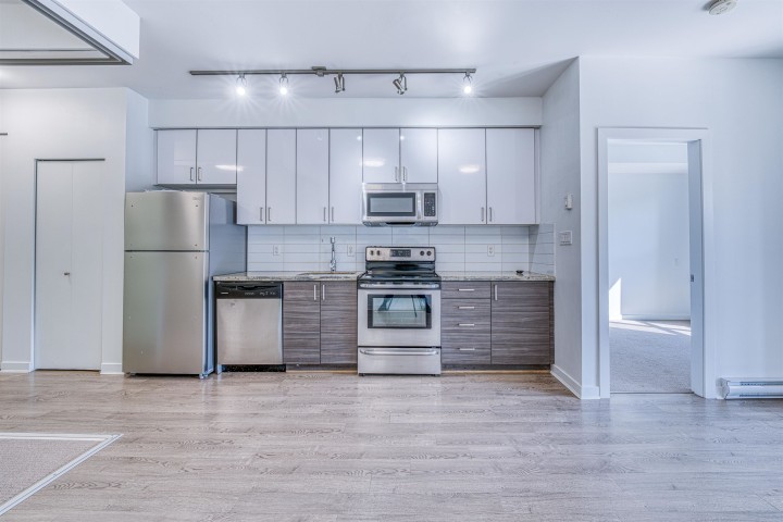 Photo 3 at 308 - 3688 Inverness Street, Knight, Vancouver East