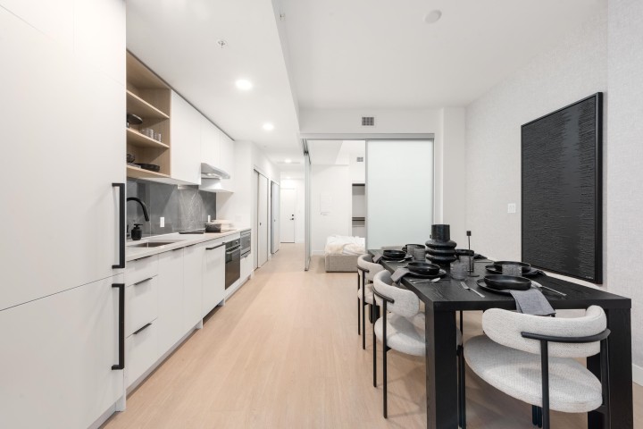 Photo 2 at 365 - 422 E 3rd Street, Lower Lonsdale, North Vancouver