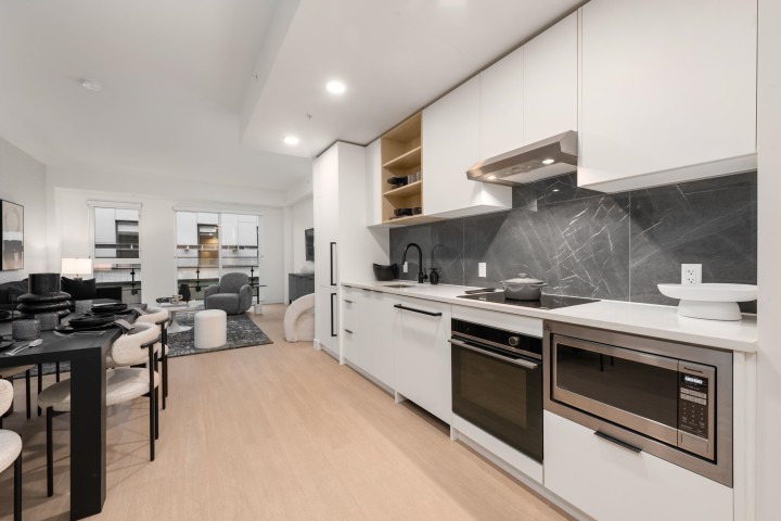 Photo 17 at 365 - 422 E 3rd Street, Lower Lonsdale, North Vancouver