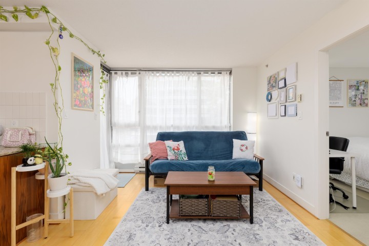 Photo 3 at 401 - 1030 W Broadway, Fairview VW, Vancouver West