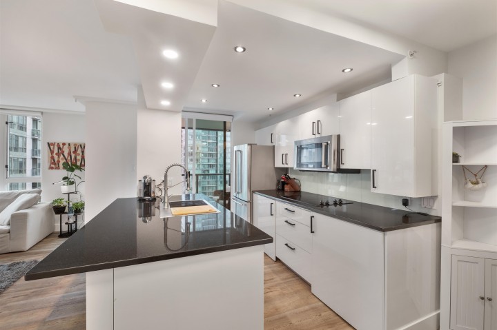 Photo 5 at 2206 - 1238 Melville Avenue, Coal Harbour, Vancouver West