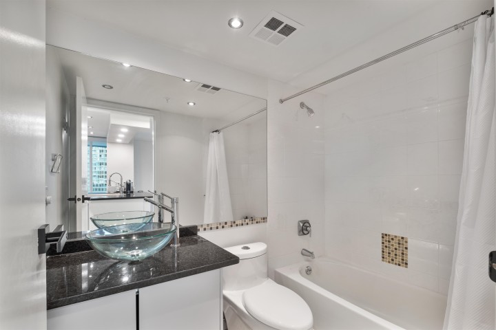 Photo 10 at 2206 - 1238 Melville Avenue, Coal Harbour, Vancouver West