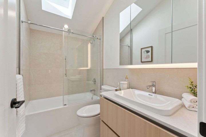 Photo 10 at 3121 Columbia Street, Mount Pleasant VW, Vancouver West