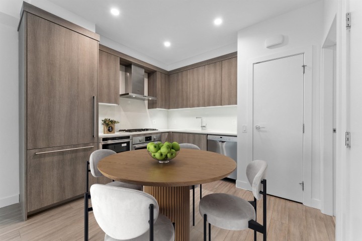 Photo 4 at 111 - 2060 Curling Road, Pemberton NV, North Vancouver