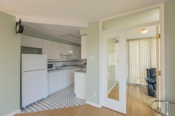 Photo 4 at 905 - 1155 Homer Street, Yaletown, Vancouver West