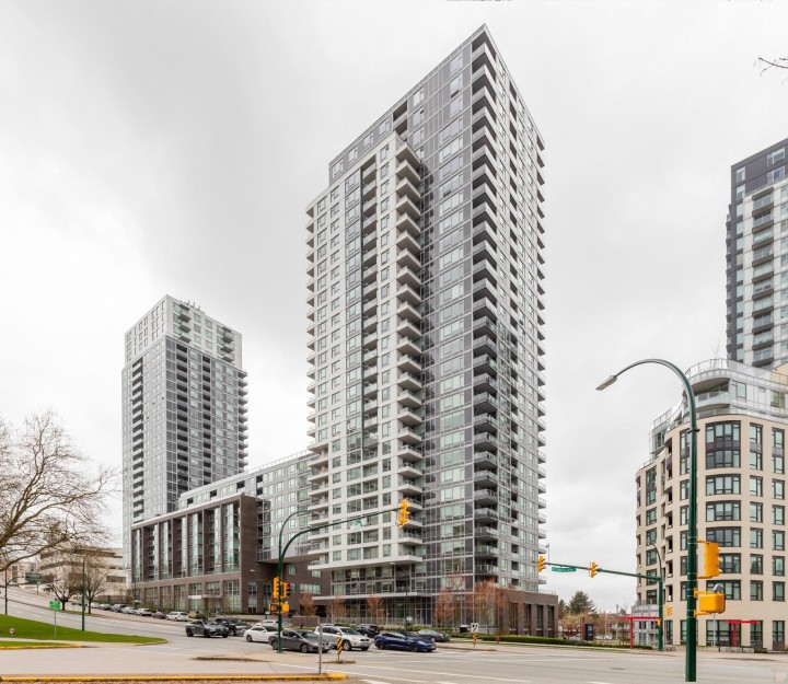 Photo 6 at 2003 - 5515 Boundary Road, Collingwood VE, Vancouver East