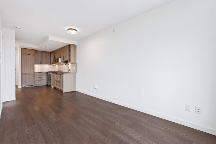 Photo 16 at 2003 - 5515 Boundary Road, Collingwood VE, Vancouver East