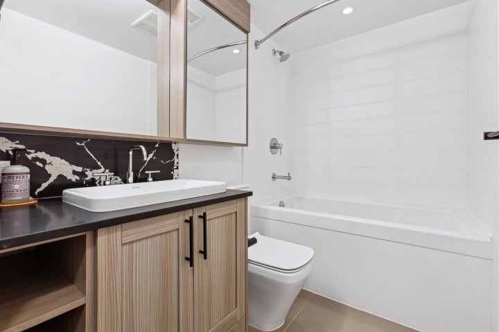 Photo 26 at 2003 - 5515 Boundary Road, Collingwood VE, Vancouver East