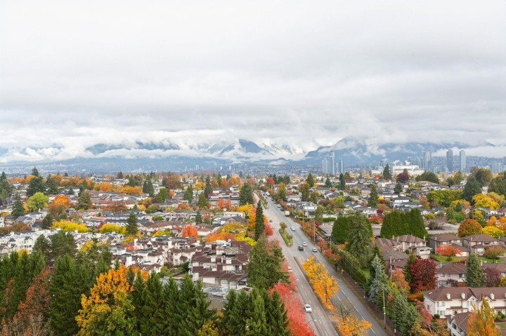 Photo 30 at 2003 - 5515 Boundary Road, Collingwood VE, Vancouver East