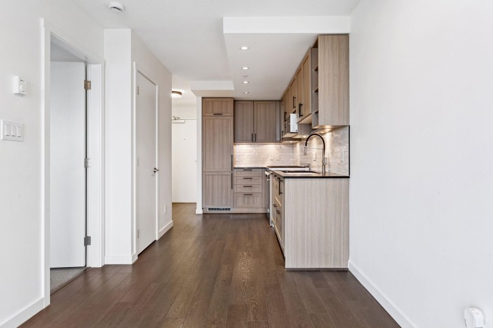 Photo 18 at 2003 - 5515 Boundary Road, Collingwood VE, Vancouver East