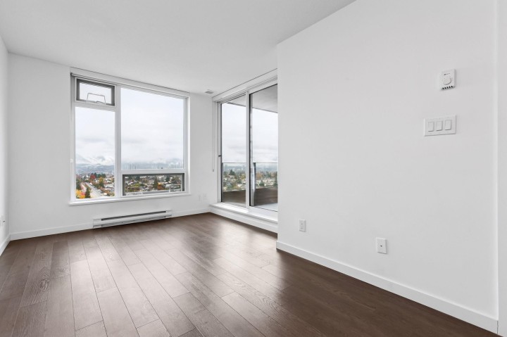 Photo 11 at 2003 - 5515 Boundary Road, Collingwood VE, Vancouver East