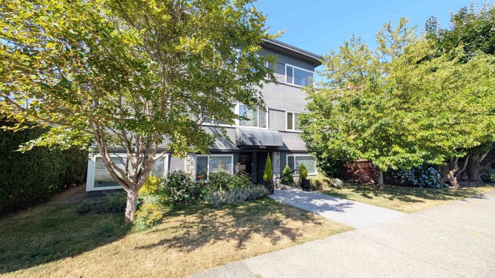 Photo 2 at 101 - 1075 W 13th Avenue, Fairview VW, Vancouver West