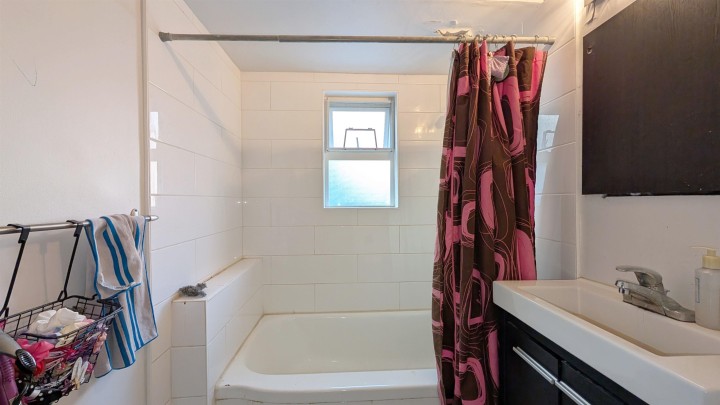 Photo 12 at 101 - 1075 W 13th Avenue, Fairview VW, Vancouver West