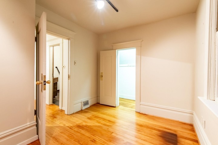 Photo 16 at 2243 W 5th Avenue, Kitsilano, Vancouver West