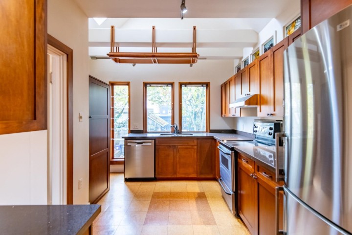 Photo 12 at 2243 W 5th Avenue, Kitsilano, Vancouver West