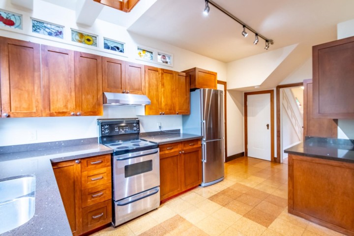 Photo 11 at 2243 W 5th Avenue, Kitsilano, Vancouver West