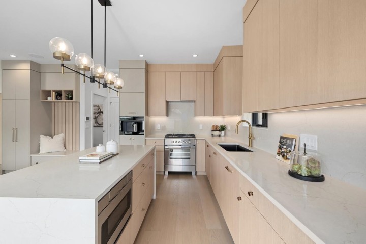 Photo 9 at 2 - 2247 Parker Street, Grandview Woodland, Vancouver East