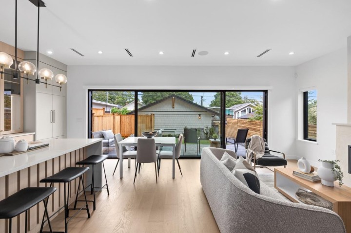 Photo 11 at 2 - 2247 Parker Street, Grandview Woodland, Vancouver East