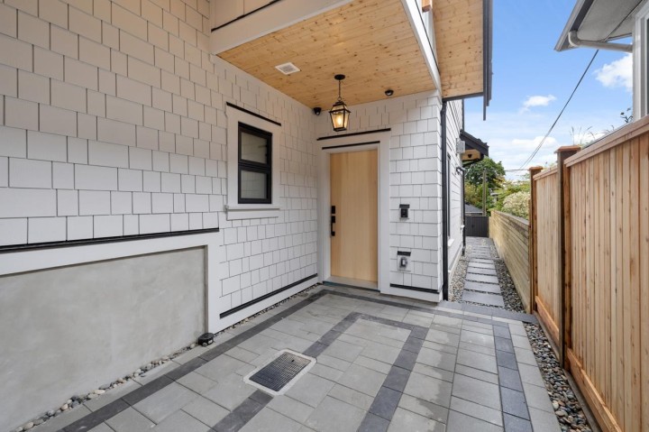 Photo 31 at 2 - 2247 Parker Street, Grandview Woodland, Vancouver East