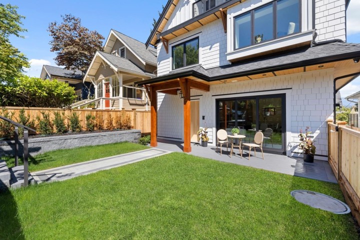 Photo 1 at 1 - 2247 Parker Street, Grandview Woodland, Vancouver East