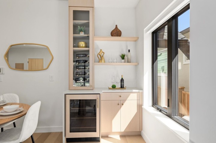 Photo 11 at 1 - 2247 Parker Street, Grandview Woodland, Vancouver East