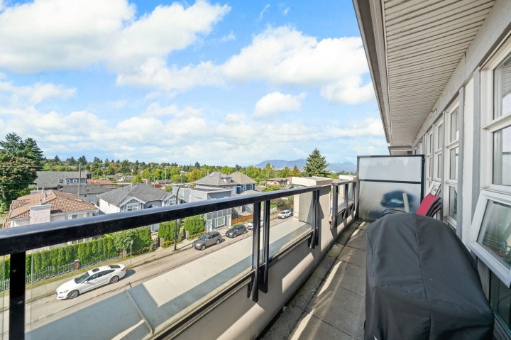 Photo 16 at 424 - 4550 Fraser Street, Fraser VE, Vancouver East