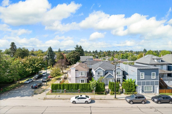 Photo 20 at 424 - 4550 Fraser Street, Fraser VE, Vancouver East