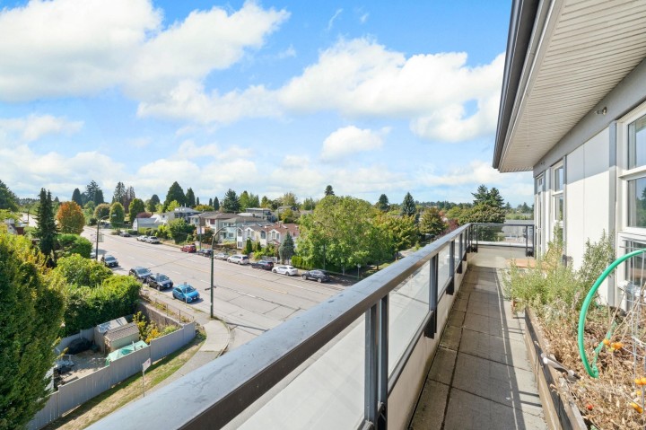 Photo 18 at 424 - 4550 Fraser Street, Fraser VE, Vancouver East