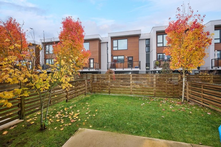 Photo 7 at 30 - 3597 Malsum Drive, Roche Point, North Vancouver