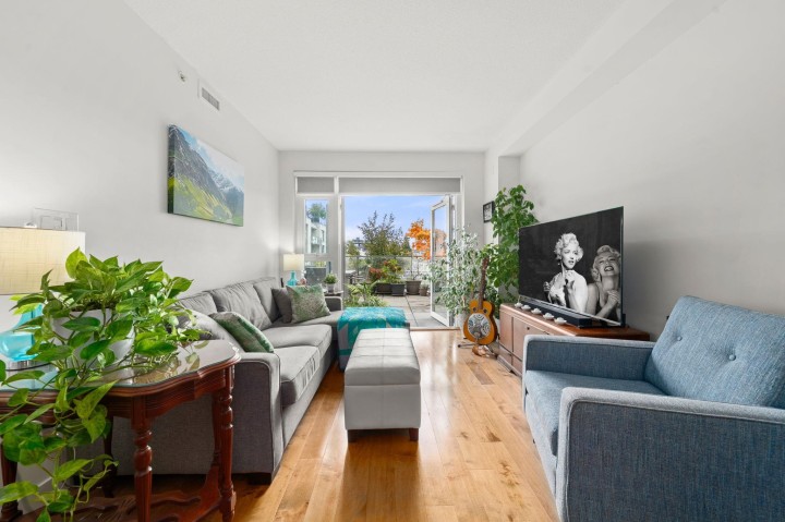 Photo 3 at 205 - 4083 Cambie Street, Cambie, Vancouver West