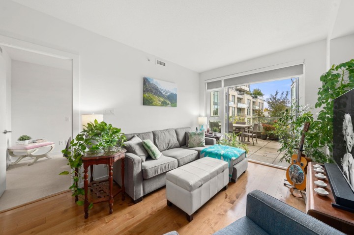 Photo 5 at 205 - 4083 Cambie Street, Cambie, Vancouver West