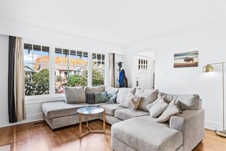 Photo 6 at 2846 W 8th Avenue, Kitsilano, Vancouver West