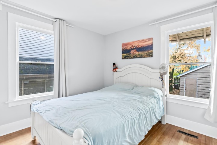 Photo 13 at 2846 W 8th Avenue, Kitsilano, Vancouver West