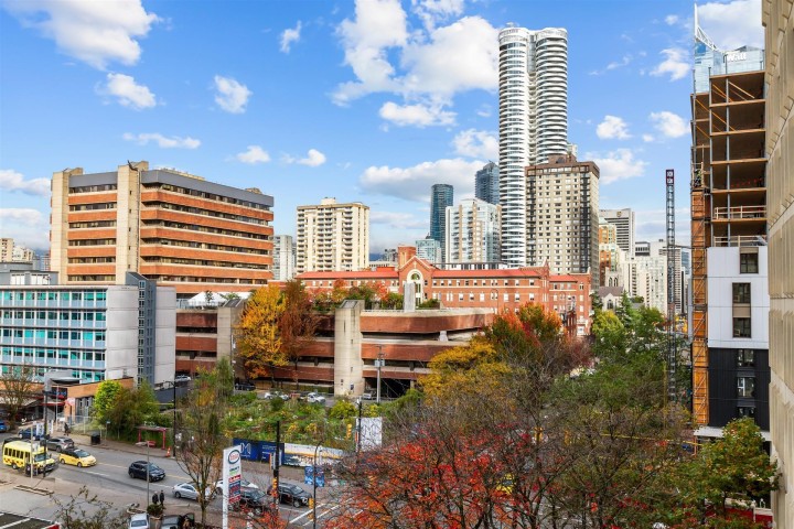 Photo 17 at 706 - 1238 Burrard Street, Downtown VW, Vancouver West