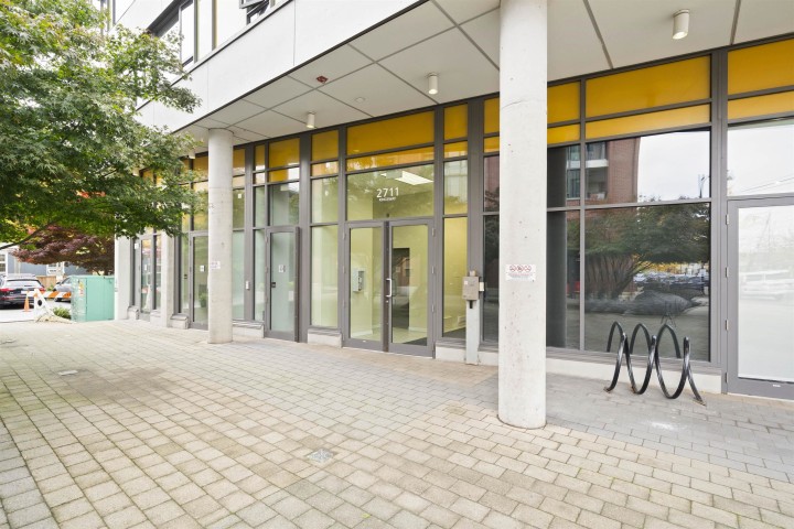 Photo 2 at 308 - 2711 Kingsway, Collingwood VE, Vancouver East