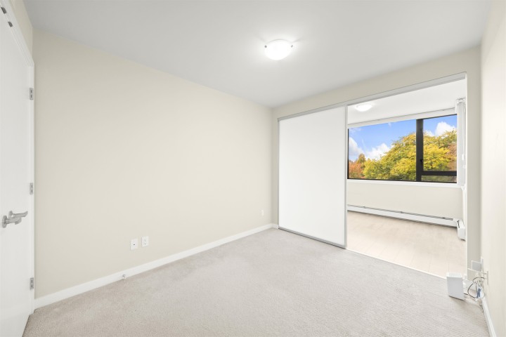 Photo 13 at 308 - 2711 Kingsway, Collingwood VE, Vancouver East