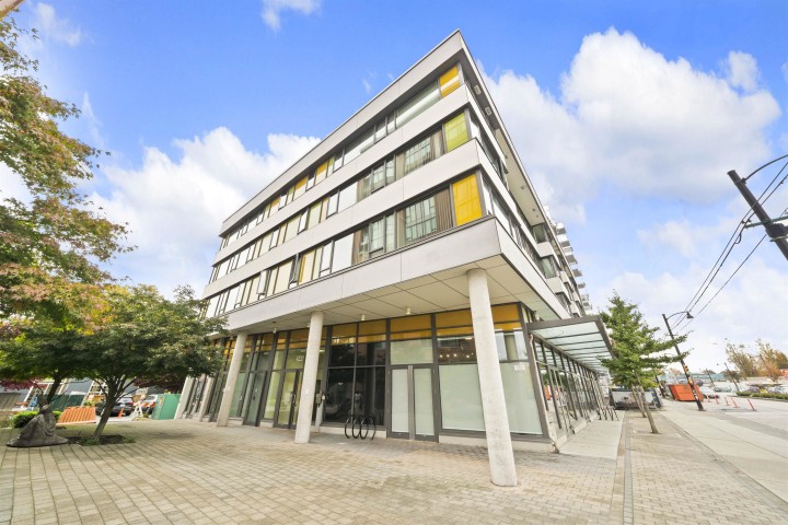 Photo 1 at 308 - 2711 Kingsway, Collingwood VE, Vancouver East