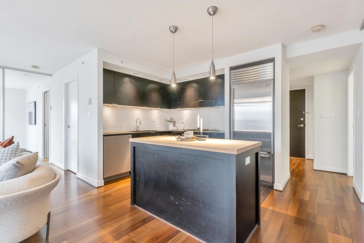 Photo 16 at 1003 - 1055 Homer Street, Yaletown, Vancouver West