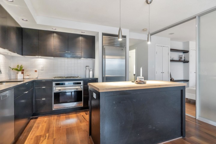 Photo 14 at 1003 - 1055 Homer Street, Yaletown, Vancouver West