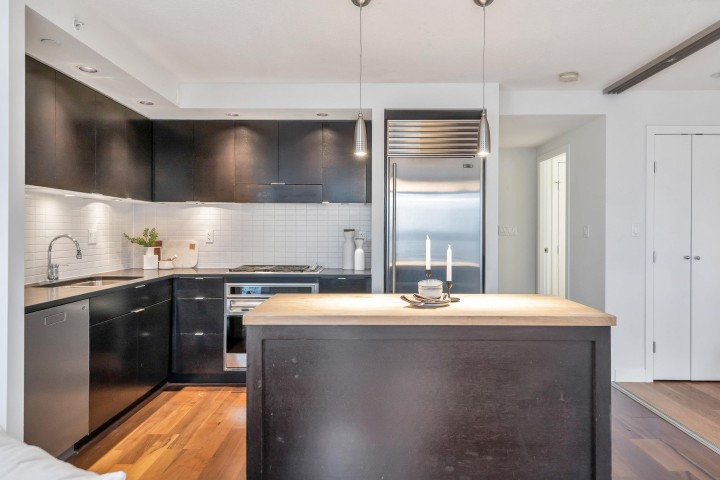 Photo 15 at 1003 - 1055 Homer Street, Yaletown, Vancouver West