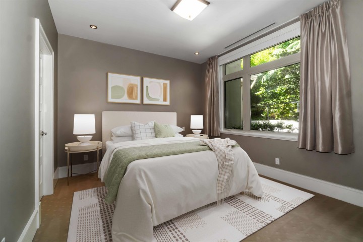 Photo 23 at 304 - 2535 Garden Court, Whitby Estates, West Vancouver